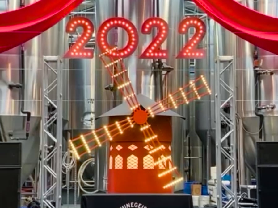 Red Windmill, New Year&rsquo;s Eve 2022